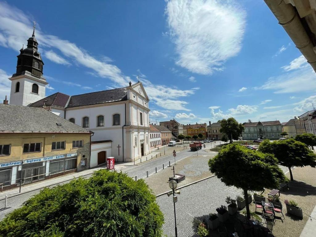 Relax21 Hotel Uhersky Ostroh Екстериор снимка