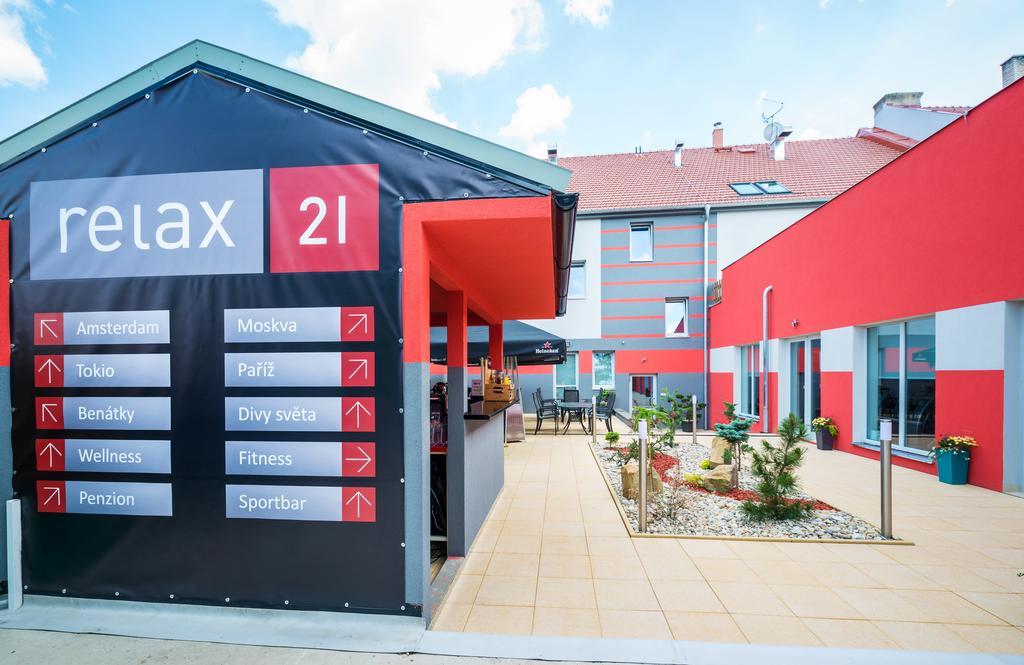 Relax21 Hotel Uhersky Ostroh Екстериор снимка