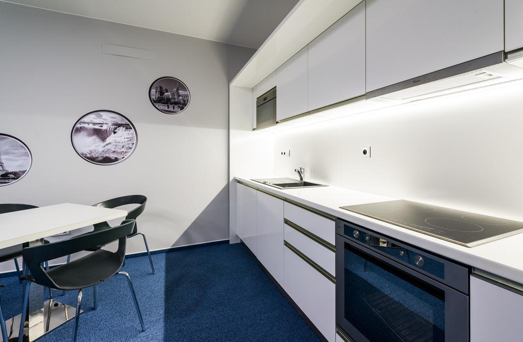 Relax21 Hotel Uhersky Ostroh Екстериор снимка